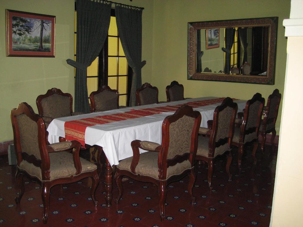Casa Carmel Bed & Breakfast Guatemala City Exterior photo